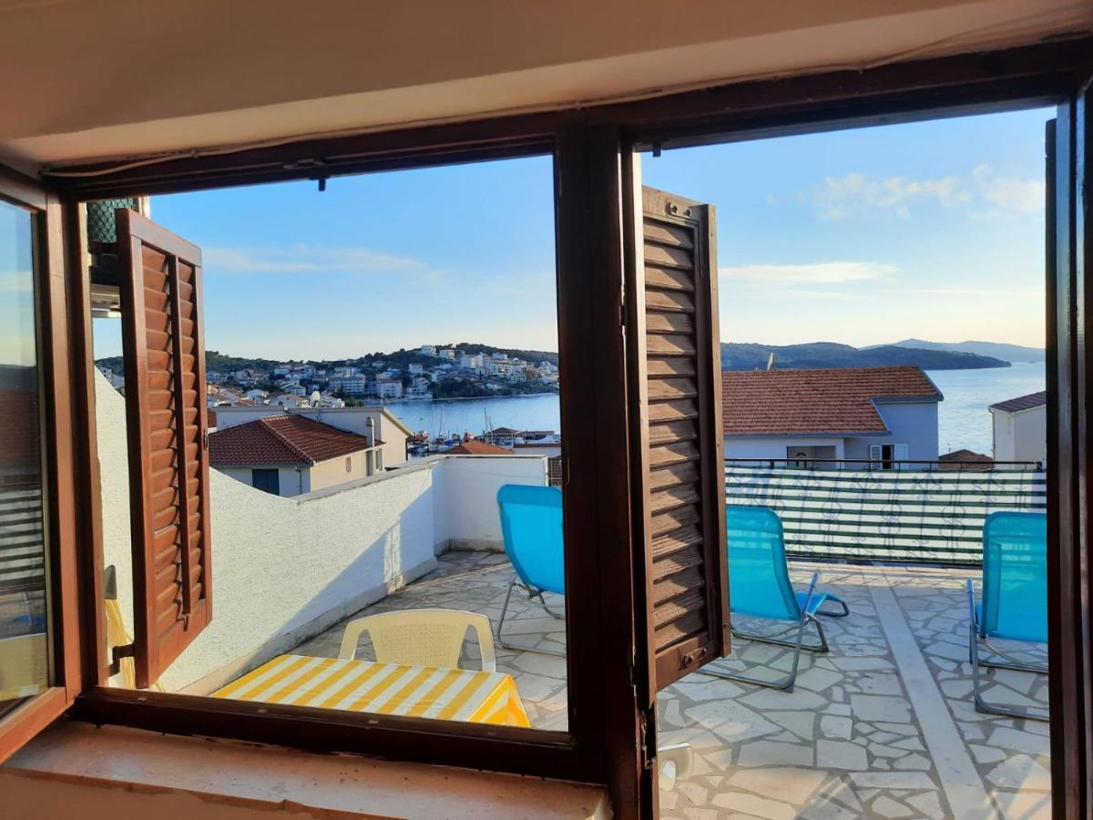 Studio-Appartements Emwey Trogir Exterior photo